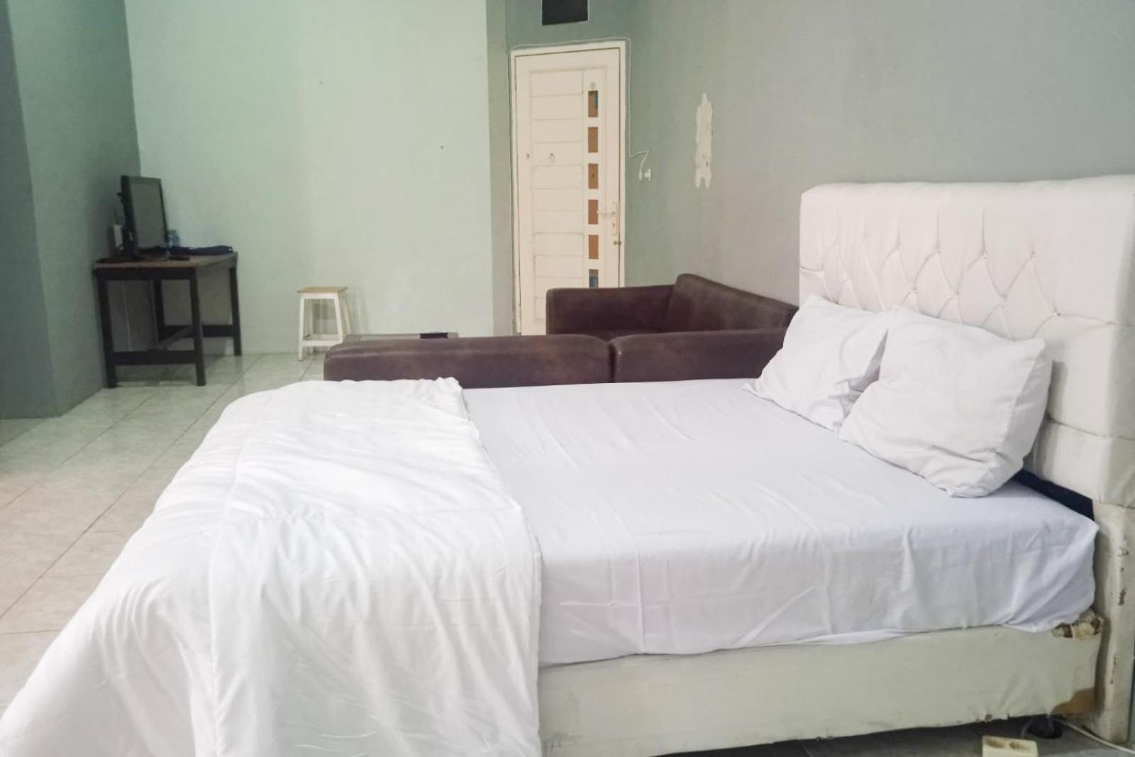 Elza House Near Kalimalang Redpartner Bekasi